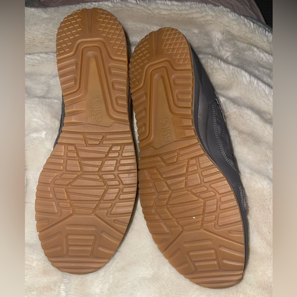 ASICS Men’s Gel Lyte Tennis Shoes - Picture 2 of 5